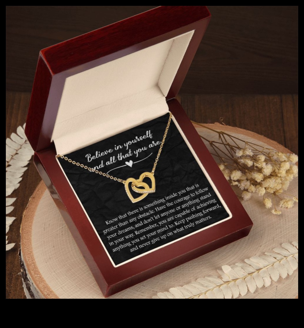 Dazzling Dreams Βρείτε το τέλειο τσόκερ για να κυνηγήσετε τα όνειρά σας 2 Εκθαμβωτικά όνειρα: Κυνηγήστε τα όνειρά σας με τα Dreamy Choker Styles μας