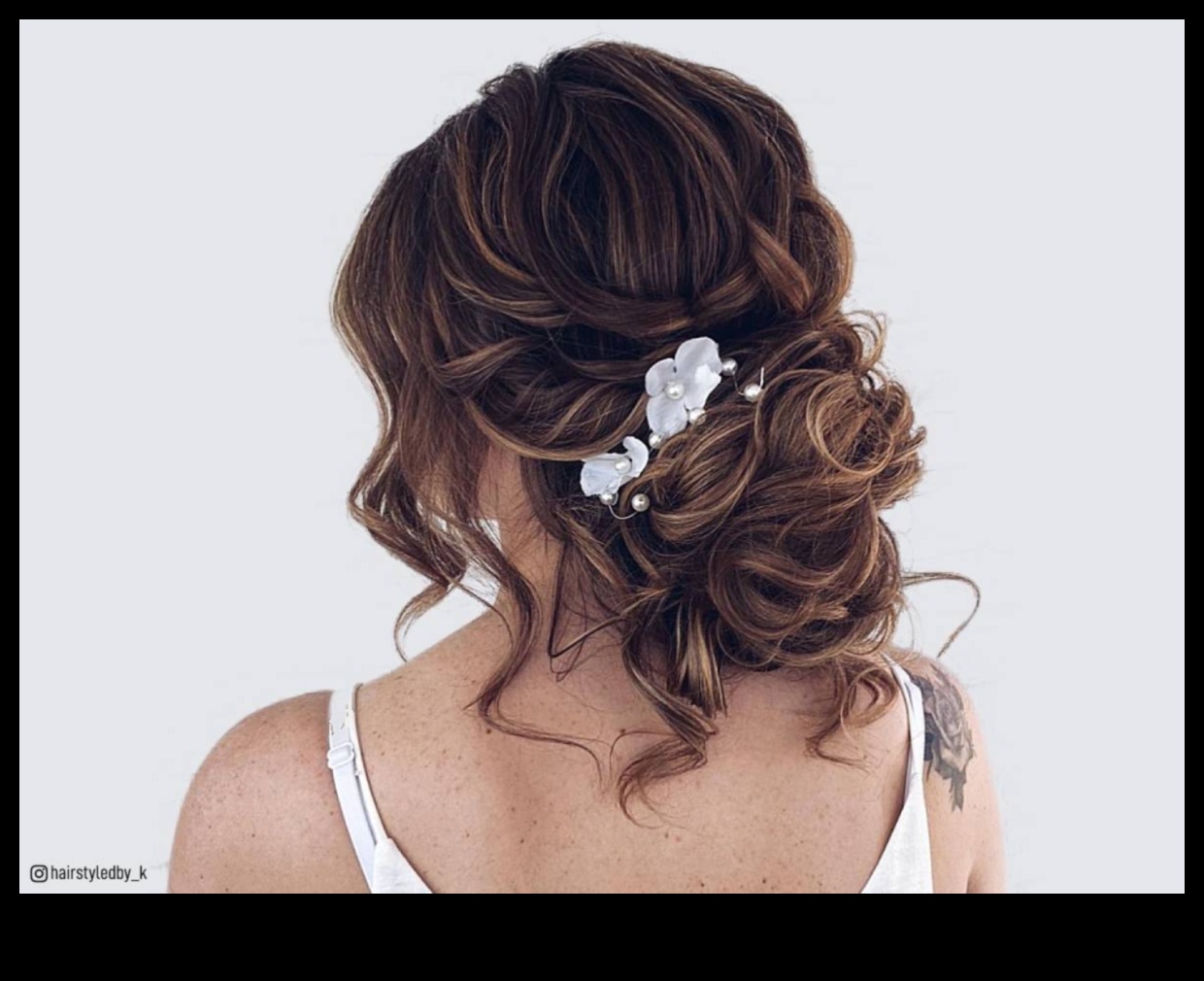 Understated Elegance Continued 5 Casual χτενίσματα που κάνουν μια δήλωση 3 Understated Elegance Continued: Κάνοντας δήλωση με Casual χτενίσματα