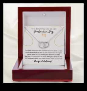 Εκθαμβωτικά όνειρα: Κυνηγήστε τα όνειρά σας με τα Dreamy Choker Styles μας