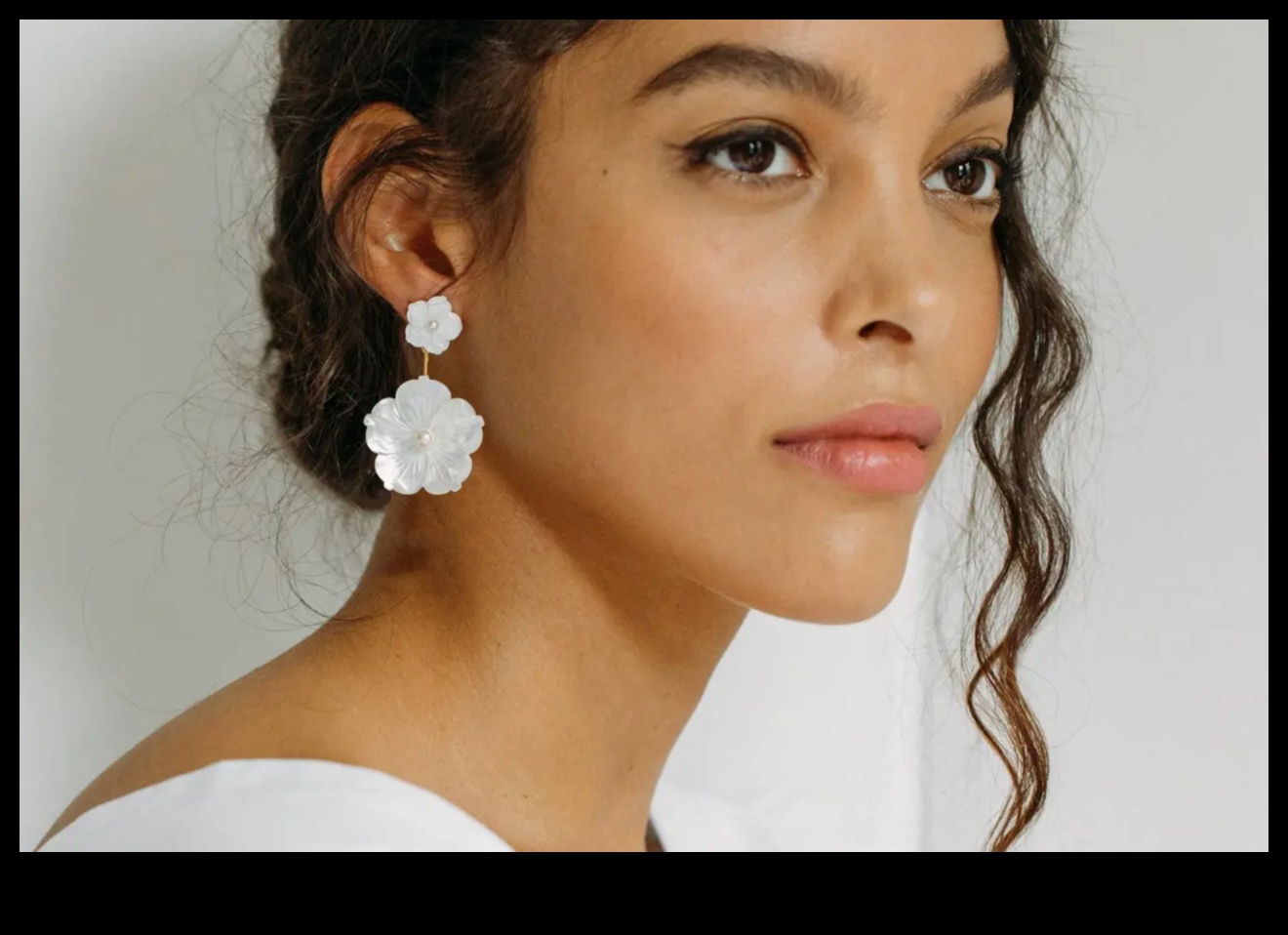 Glamorous Gardens: Bloom in Beauty with Our Garden-Inspired Earring Collection