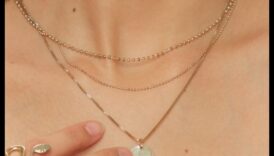 Υποτιμημένη γοητεία: Ανεβάστε το στυλ σας με μινιμαλιστικά κοσμήματα