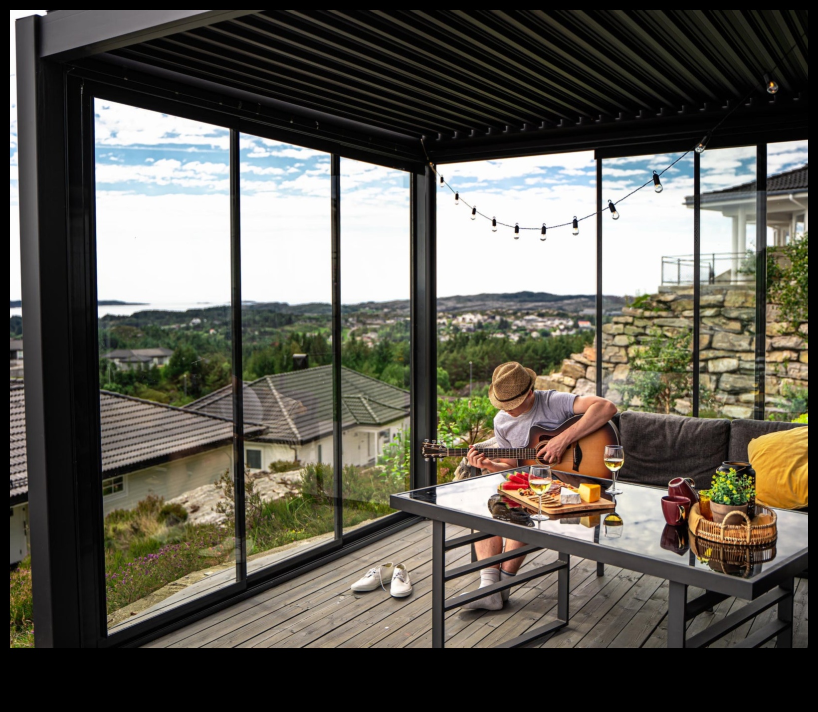 Radiant Retreat Ανυψώστε τον κήπο σας με μοντέρνες πινελιές 1 Radiant Retreat: Ανυψώστε τον κήπο σας με μοντέρνες πινελιές