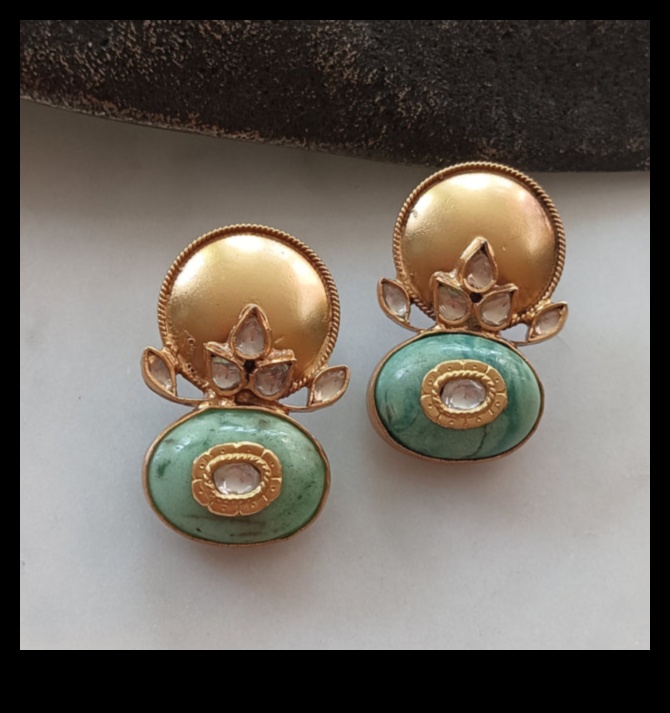 Whispers of Luxury: Στολίστε τα αυτιά σας με τους ψίθυρους των σκουλαρίκια μας