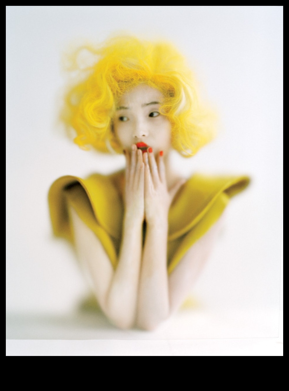 Ξανθά μαλλιά, τολμηρές επιλογές: πειραματικά στυλ για τους ατρόμητους