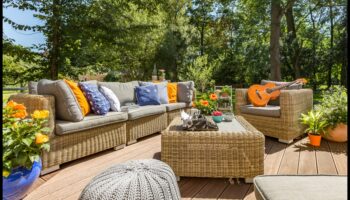 Rustic Chic: Κομψά έπιπλα για την υπαίθρια ευδαιμονία σας