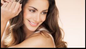 Χρώμα μαλλιών και αυτοπεποίθηση: Πώς οι τρέσες σας επηρεάζουν την αυτοεκτίμησή σας